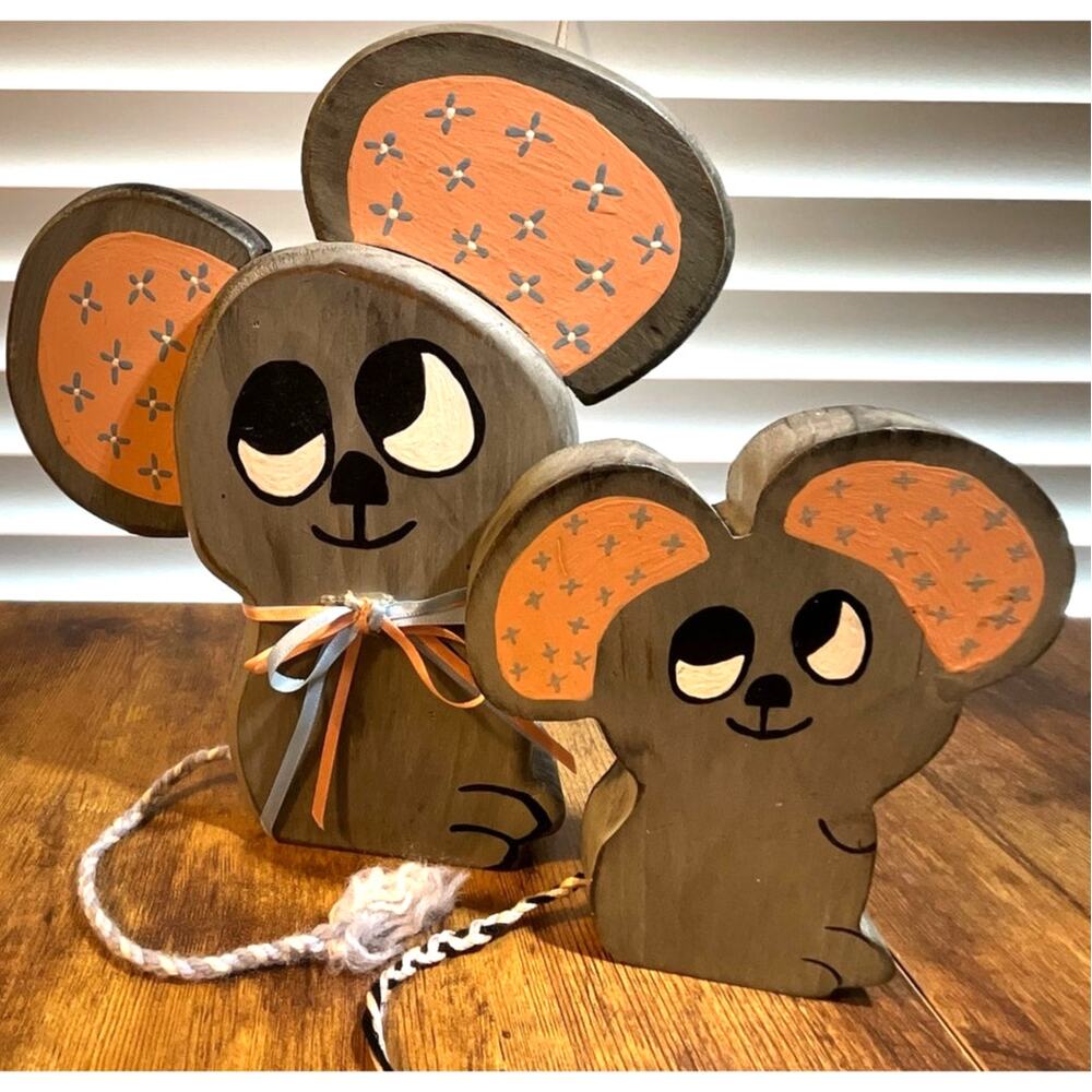 Sweet Wooden Handmade Painted Mice Mother and Baby Gray Yarn Ears Yarn Tails
